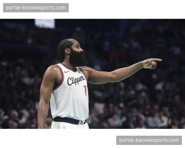 莫布里骑士内线战术权重提升 哈登加盟后其挡拆顺下频率显著增加